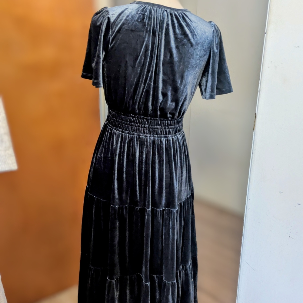 Zoe and Claire Elegant Dusty Blue Velvet Dress - Picture 3 of 3
